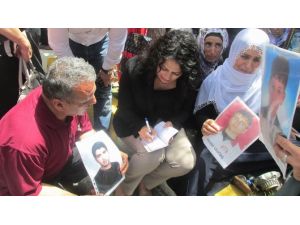 Chp’li Vekiller Eylem Yapan Ailelerle