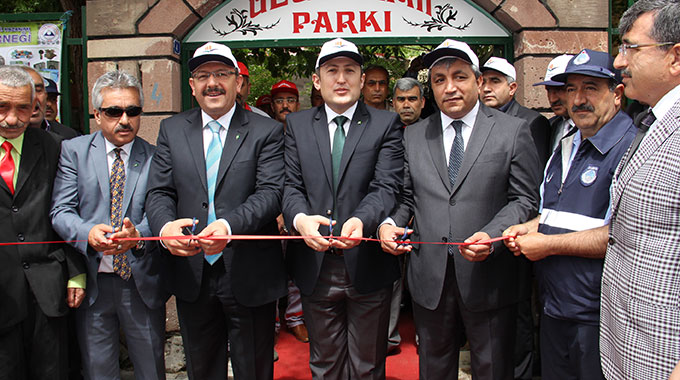 Göksun Belediyesi Çevre Gününde Park Açtı 