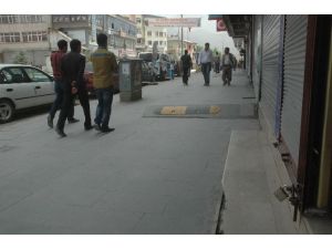 Hakkari’de Kepenkler Açılmadı