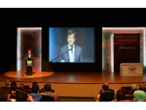 Bakan Davutoğlu: Rüyaları Olmayanlar Utansın