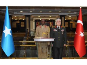 Genelkurmay Başkanı Özel, Somali Genelkurmay Başkanı Elmı İle Görüştü