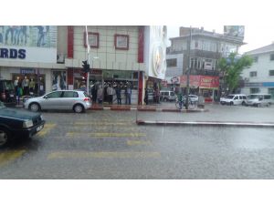 Afyonkarahisar’da Yağmur Esareti