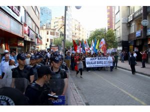 Eylemcilere Vatandaşlardan Türk Bayraklı Tepki