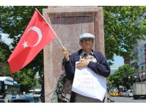 70’lik Dededen ’Duran Adam’ Eylemi