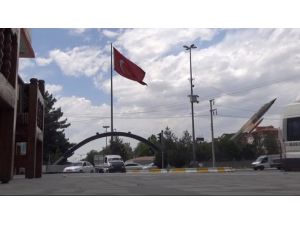 Bayrağımız Yeniden Gönderde