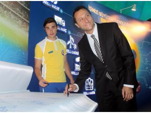 Turkcell 20. Yaşını Kutluyor