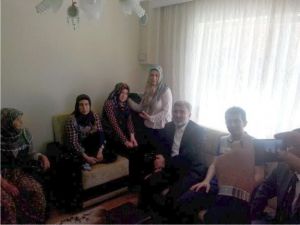 Enerji Bakanı Taner Yıldızdan Şehit Madencinin Evine Taziye Ziyareti