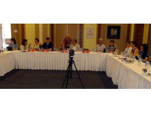 Savaş Alanındaki Cinsel Şiddet Sorunu Masaya Yatırıldı