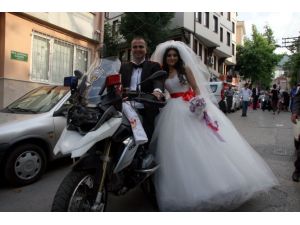 Yunus Timleri Gelin Almaya Motorlarıyla Gitti