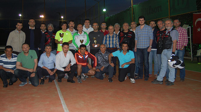 Sezal Tenis Turnuvası Sona Erdi