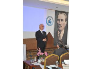 Eski Dışişleri Bakanı Yakış: Işid İslam Hilafeti Peşinde