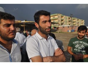 Irakta Kaçırılan Şoförlerin Aileleri Firma Önünde Eylem Başlattı