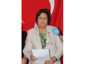 Şehit Yakınları Ve Gazilerden Bayrak İndirmeye Sert Tepki