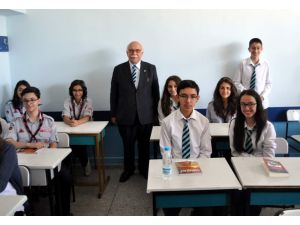Bakan Avcı Eskişehir’de Karne Dağıttı