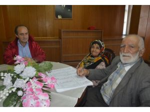 90 Yaşında 6ncı Kez Nikah Masasında