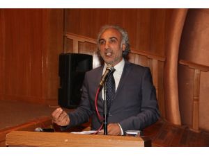 Salonda ’’Işid’’ Ve ’’Bayrak’’ Gerginliği