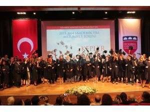 İstanbul Kemerburgaz Üniversitesi Yüksek Lisans Mezunlarını Yolcu Etti