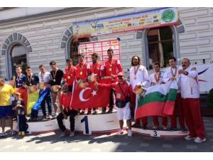 Milli Koşucular 3 Kategoride Balkan Şampiyonu