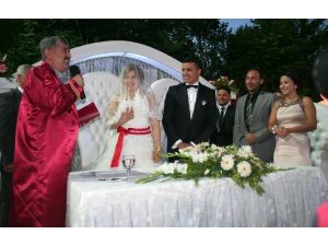Başarılı Kaleci Emrah Tuncel Dünya Evine Girdi
