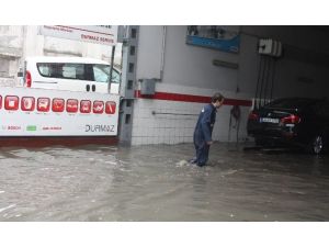 Yağmur Bu Hale Getirdi