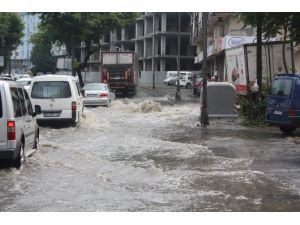 Dere Taştı Sel Onlar İçin Felaket Getirdi
