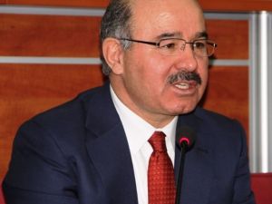 Çelik’ten Fıkralı Çatı Aday Açıklaması