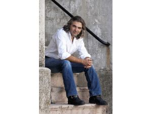 Yazar Eryürekten, Tekno Gerilim Romanı