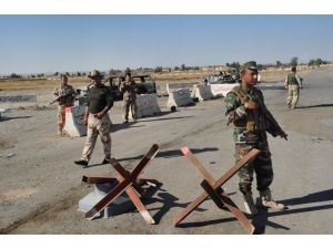 (Özel Haber) Irak Ordusu Kaçtı Askeri Üs Peşmergelere Kaldı