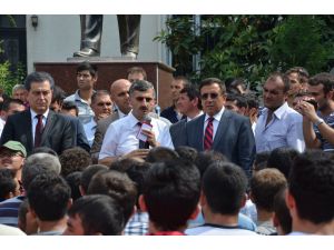 Vali Bektaş, Somalı Madencilerin Sorunlarını Dinledi