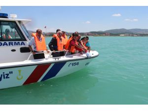 Beyşehirli Çocuklar Hayallerini Göle Bıraktı