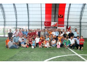 Polisler Yeşil Sahada Kapıştı