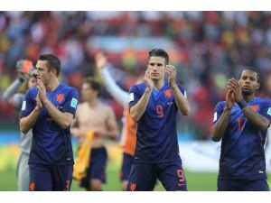 Hollanda, Avusturalya’yı Da Devirdi