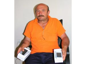 Bu Kez Kutudan Oyuncak Telefon Çıktı