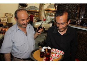(Özel Haber) Telsizli Çaycılar İş Başında