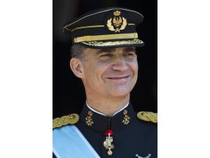 İspanya Kral’ı Carlos Tahtı Oğlu Felipe’ye Bıraktı