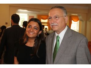 (Düzeltme) Ekmeleddin İhsanoğlu Nikah Şahitliğini Yaptı