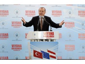 Erdoğan Avusturya’da Türk Vatandaşlarına Hitap Etti (1)