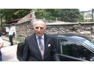 Gül’ü Beklerken İhsanoğlu Geldi