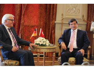 Alman Mevkidaşı İle Bir Araya Geldi