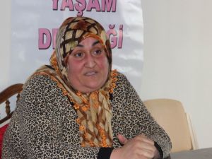Gülsüm Ana: “Umut’un Ailesi Çıkacak Diye Korkuyorum”