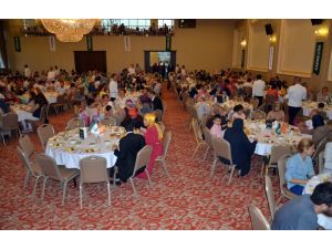 Eminevim, Aileleri Ev Sahibi Yapmaya Devam Ediyor