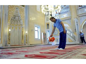Bağcılar’da Camiler Ramazan’da Gül Kokacak