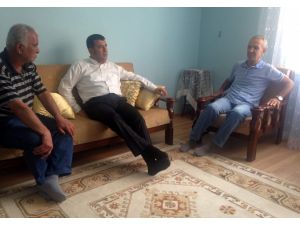 Ağbaba, Balyozdan Tahliye Olan Küçükşahini Ziyaret Etti