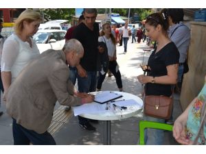 Bilecik Anadolu Öğretmen Lisesi Kapanmasın Diye İmza Kampanyası Düzenlendi