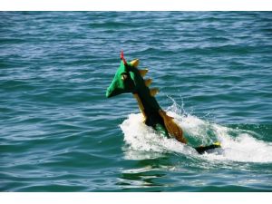 Van Gölü Canavarı Jet Ski Yaptı