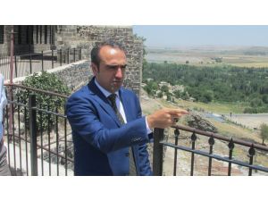 Ak Partili İçten Yerel Yönetimlere Tepki Gösterdi