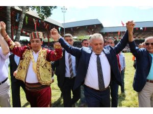 Kaptırdığı Ağalık Yeniden Onun