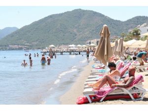 Marmaris’te Hafta Sonu Sahiller Doldu Taştı