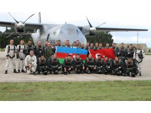 Azerbaycan Özel Kuvvetler Askerlerine Sızma Yeteneği Kazandırıldı