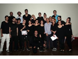 Geleceğin Tiyatrocuları Mezun Oldu